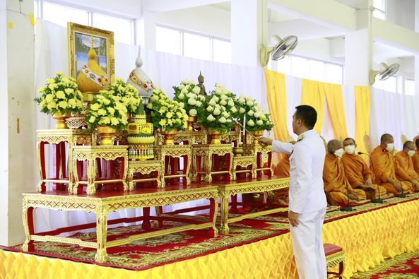 thai culture merit-making ceremony