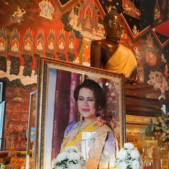 Queen Sirikit Thai Monarchy